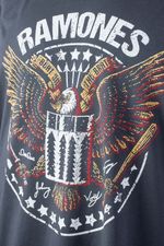 93123510-camiseta-hombre-musica-manga-corta-3